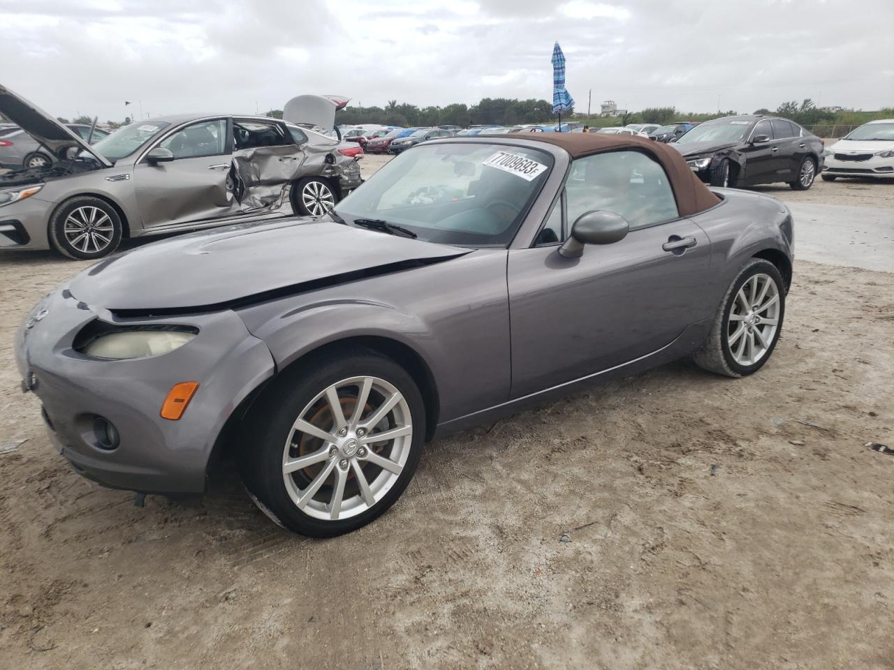 MAZDA MX-5 2007 jm1nc25f270130989