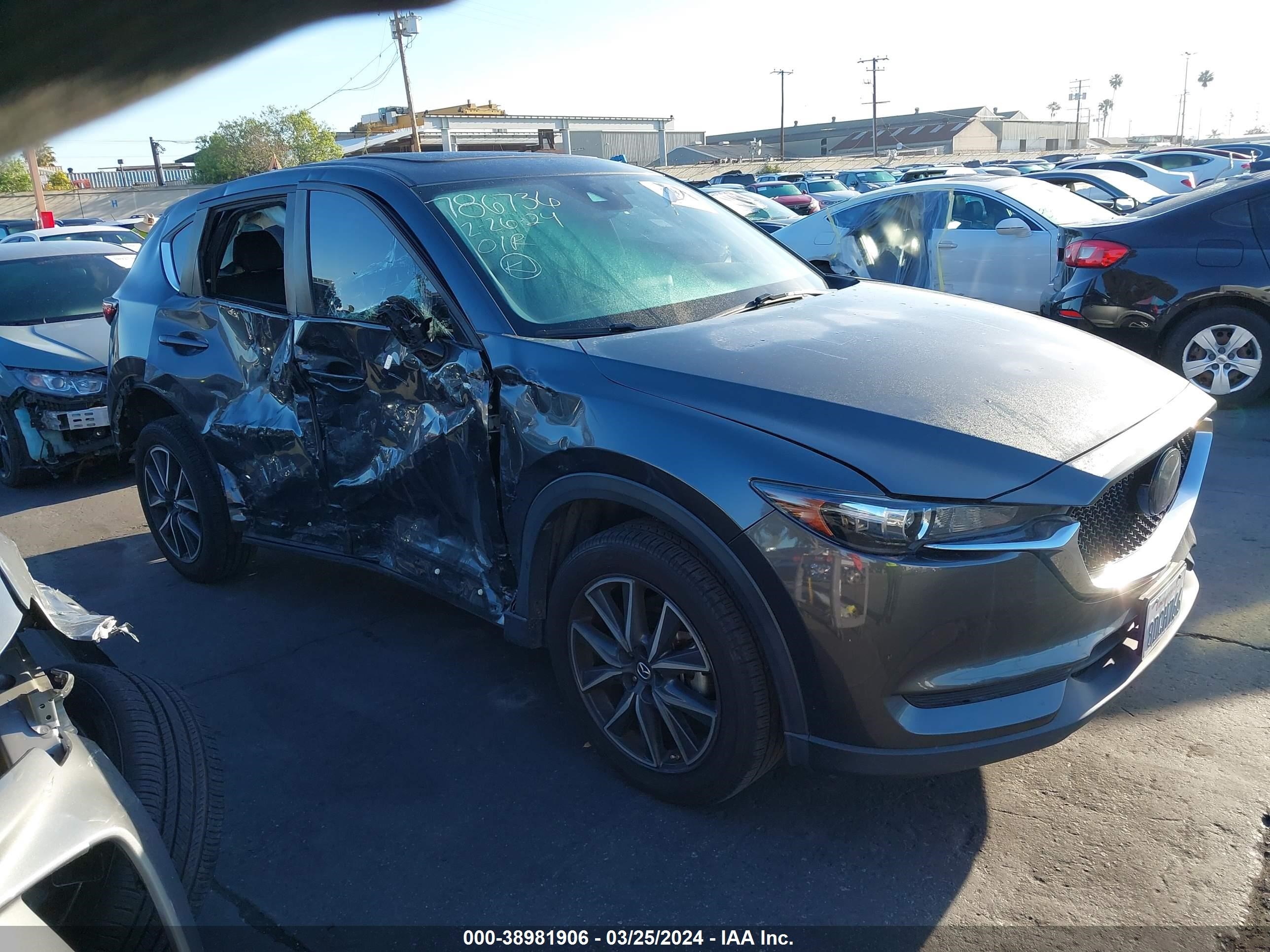 MAZDA CX-5 2018 jm3kfacm4j0371232