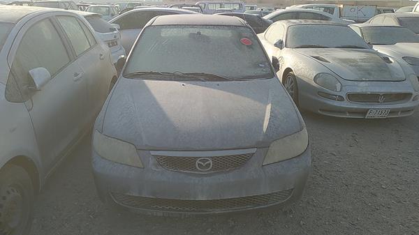 MAZDA 323 2004 jm7bj12mx41224779