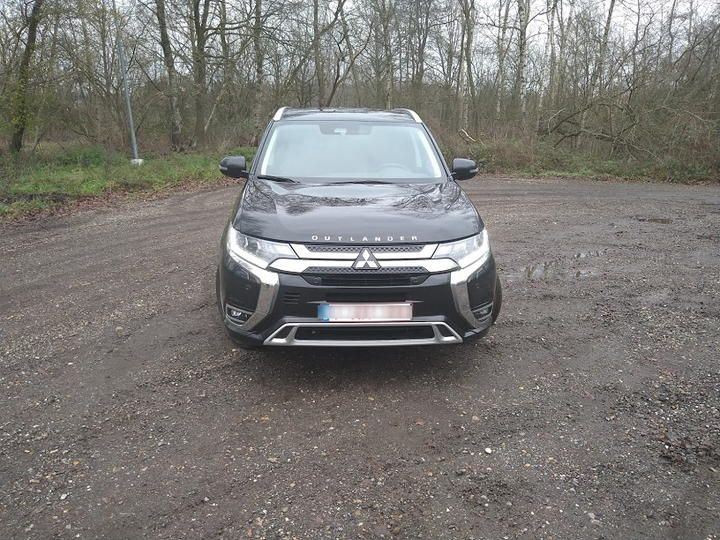 MITSUBISHI OUTLANDER 4X4 (FOUR WHEEL DRIVE). 2019 jmbxdgg3wlz008110