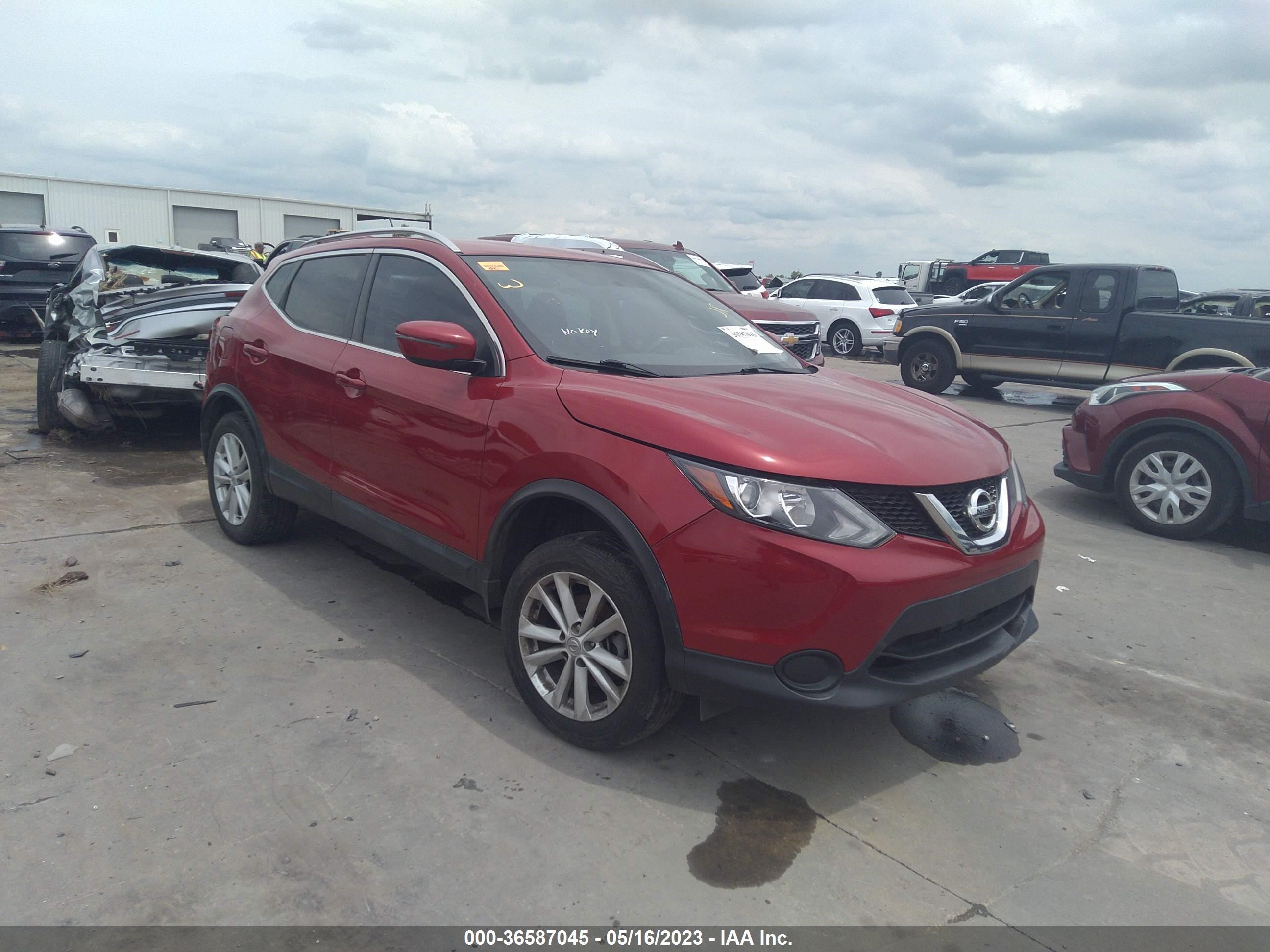 NISSAN ROGUE 2017 jn1bj1cp0hw004470