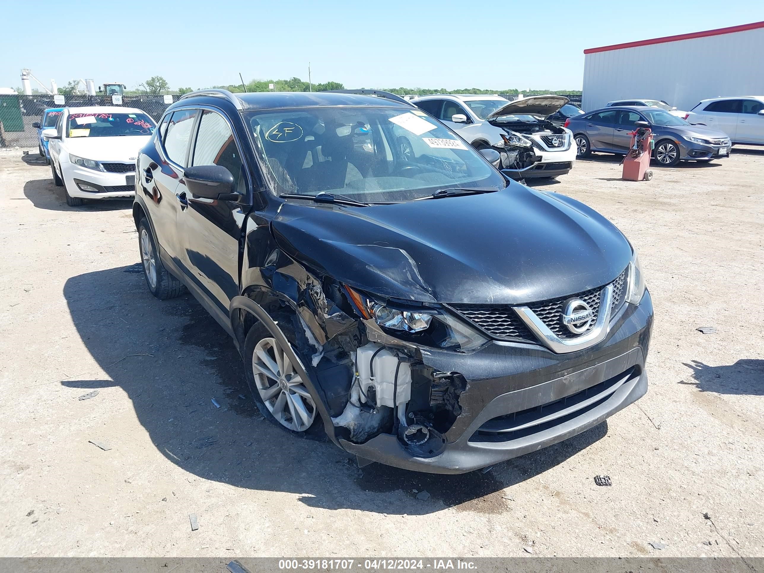 NISSAN ROGUE 2017 jn1bj1cp0hw017865