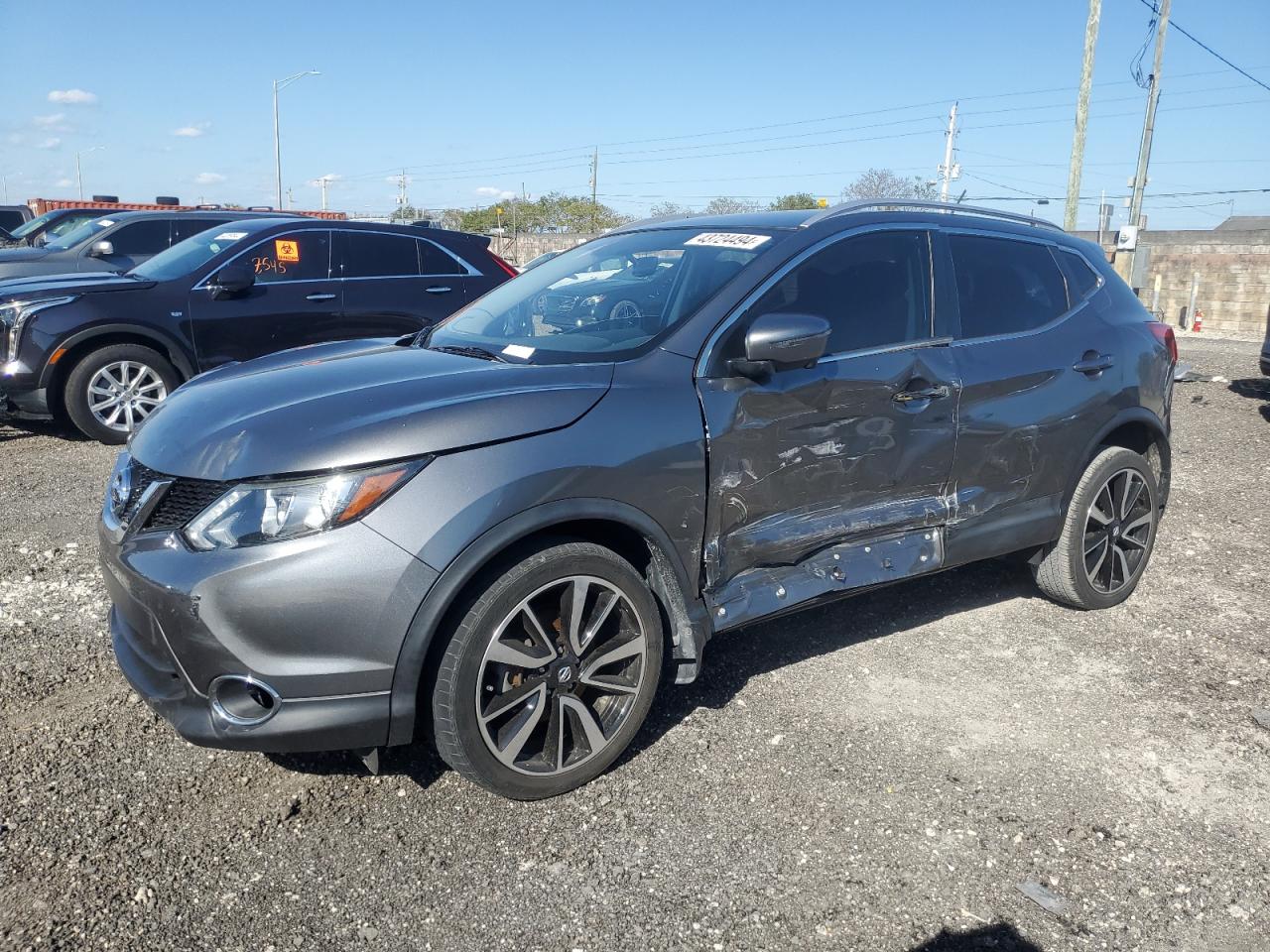 NISSAN ROGUE 2017 jn1bj1cp0hw020264