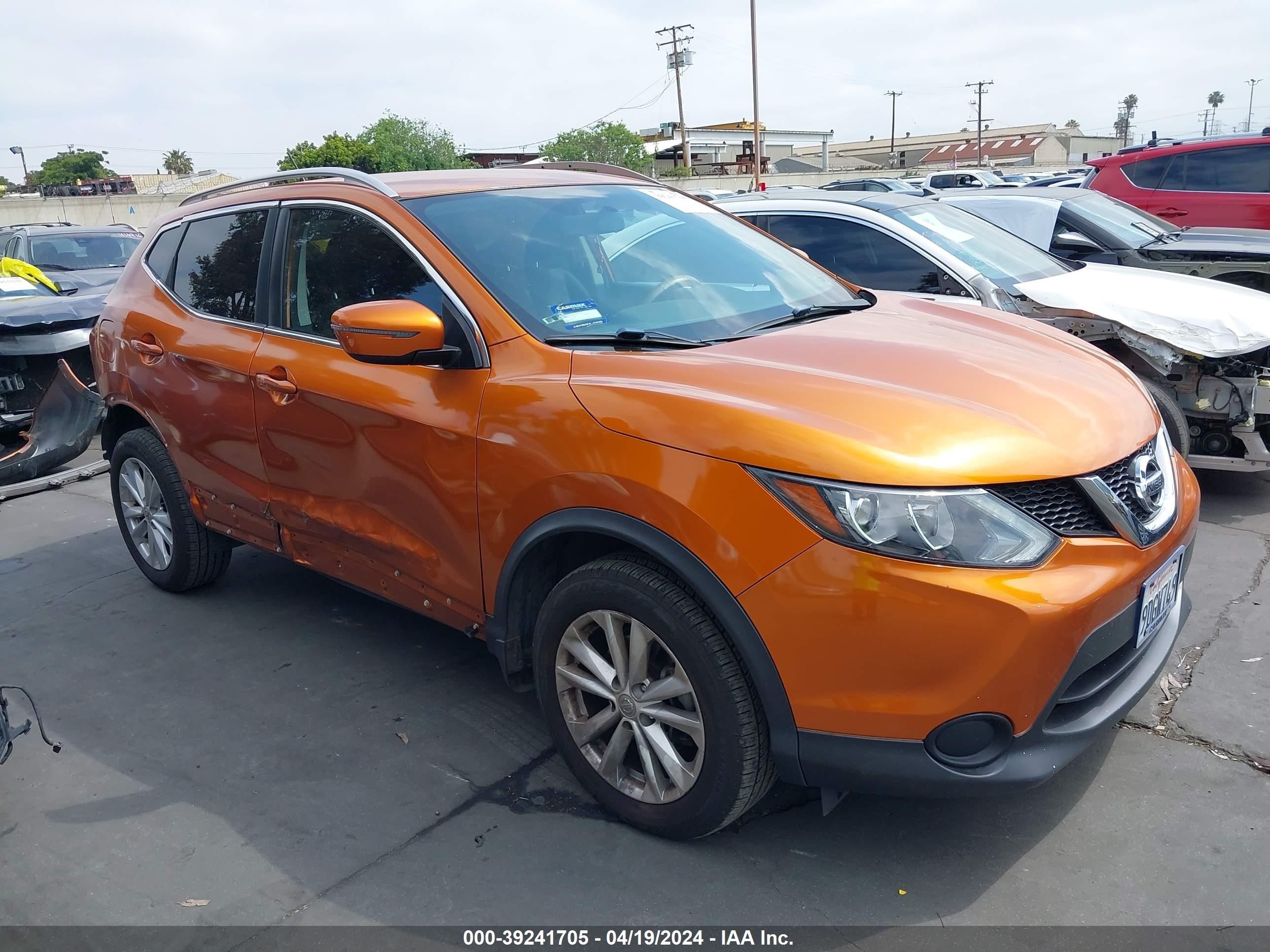 NISSAN ROGUE 2017 jn1bj1cp0hw026548