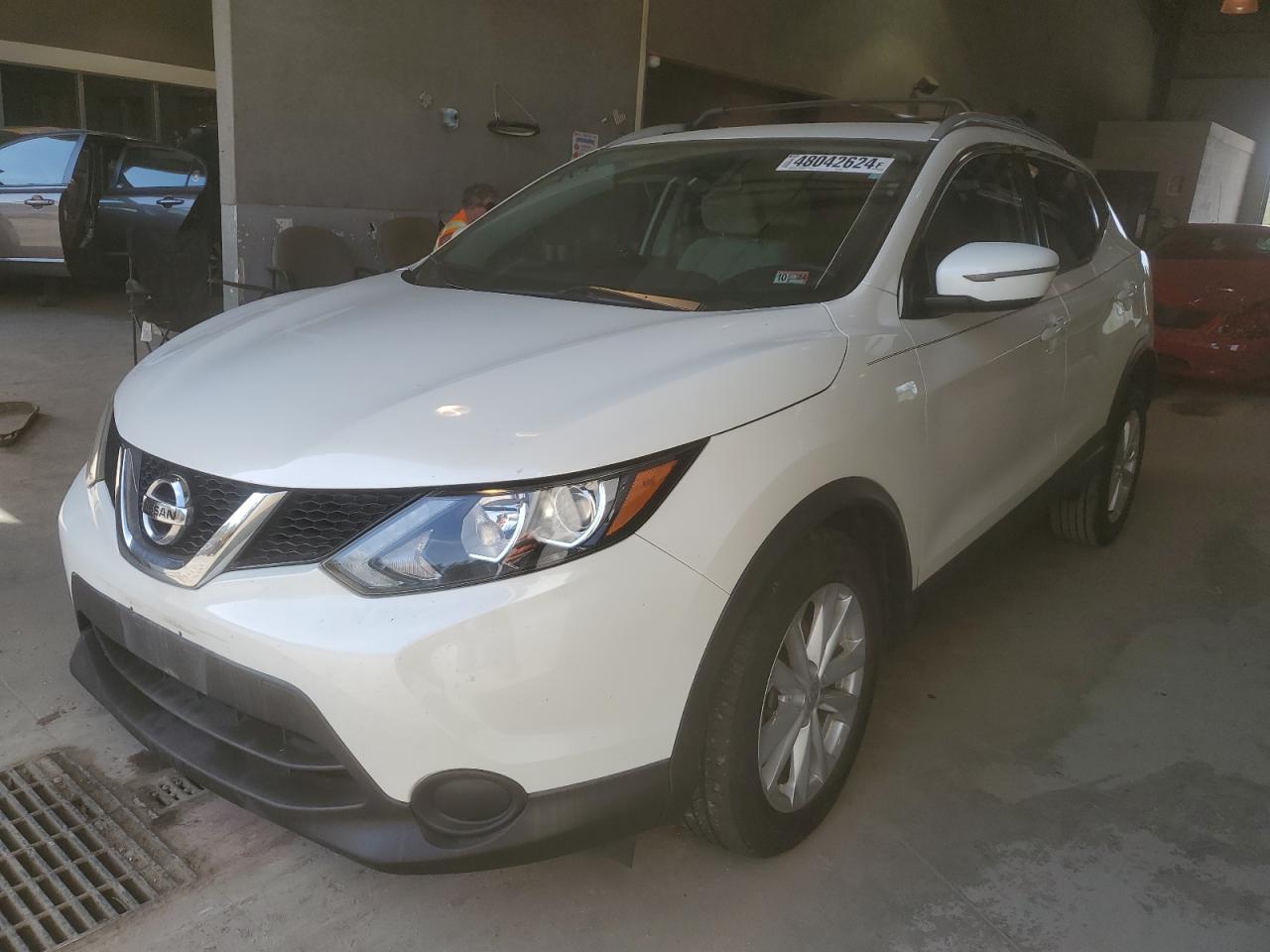 NISSAN ROGUE 2018 jn1bj1cp0jw100671