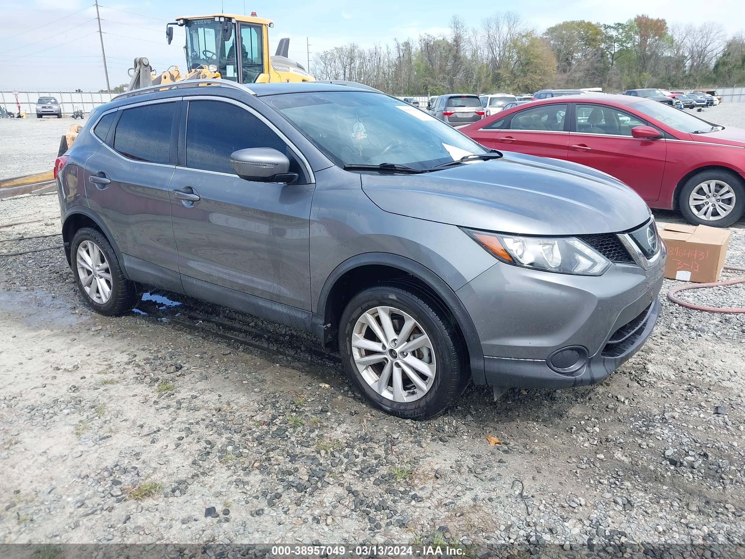 NISSAN ROGUE 2018 jn1bj1cp0jw191022