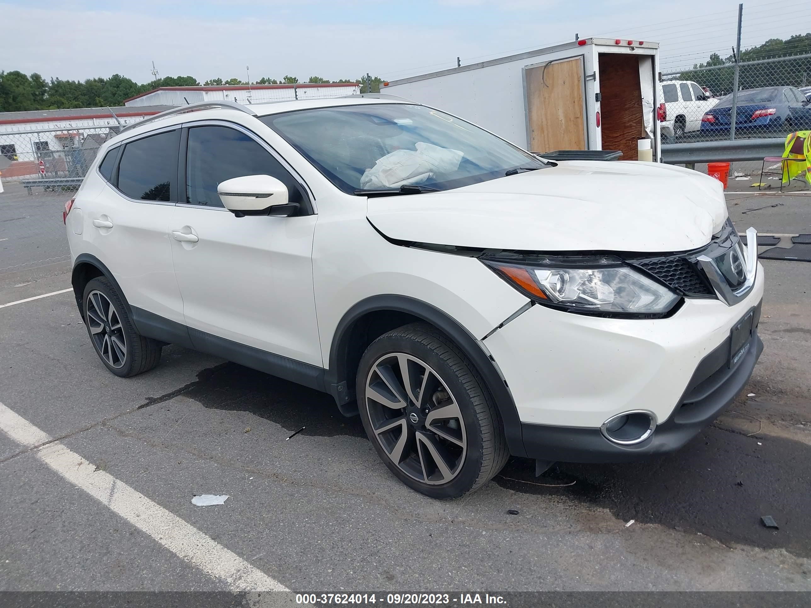 NISSAN ROGUE 2019 jn1bj1cp0kw528614