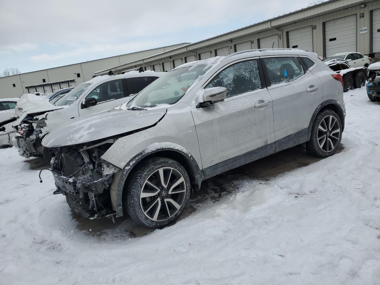 NISSAN ROGUE 2017 jn1bj1cp1hw020516