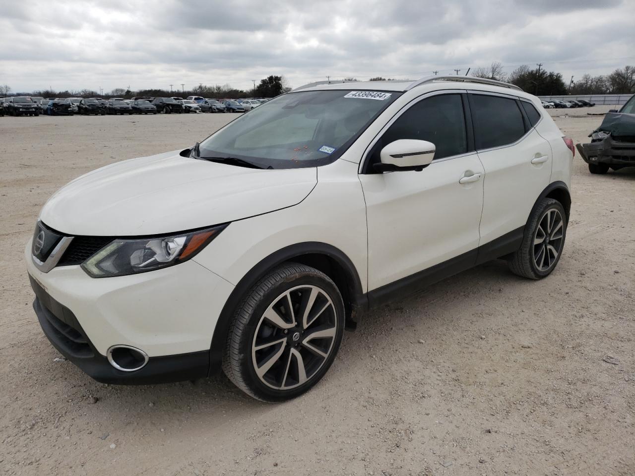 NISSAN ROGUE 2019 jn1bj1cp1kw527813