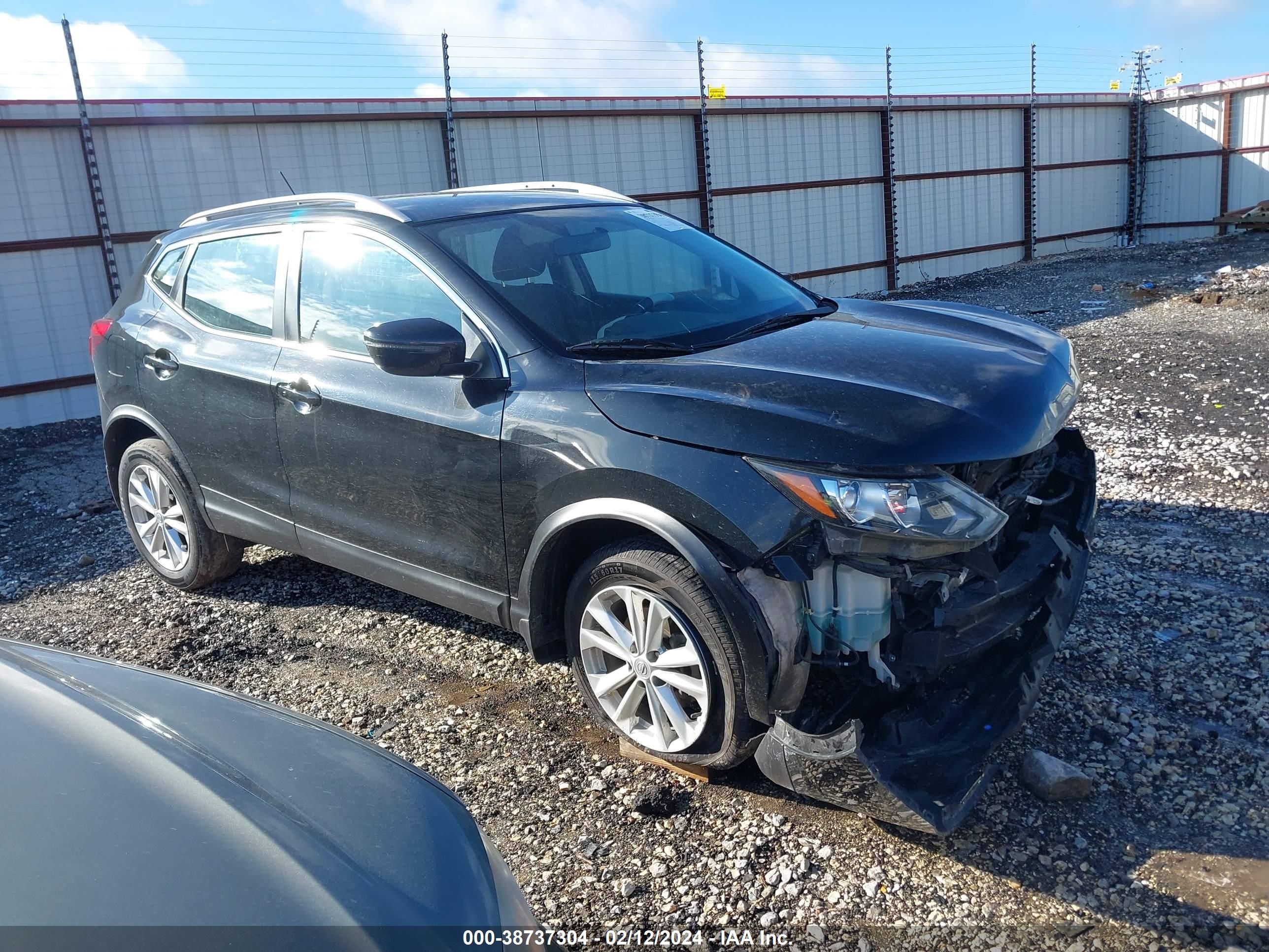 NISSAN ROGUE 2017 jn1bj1cp2hw026275