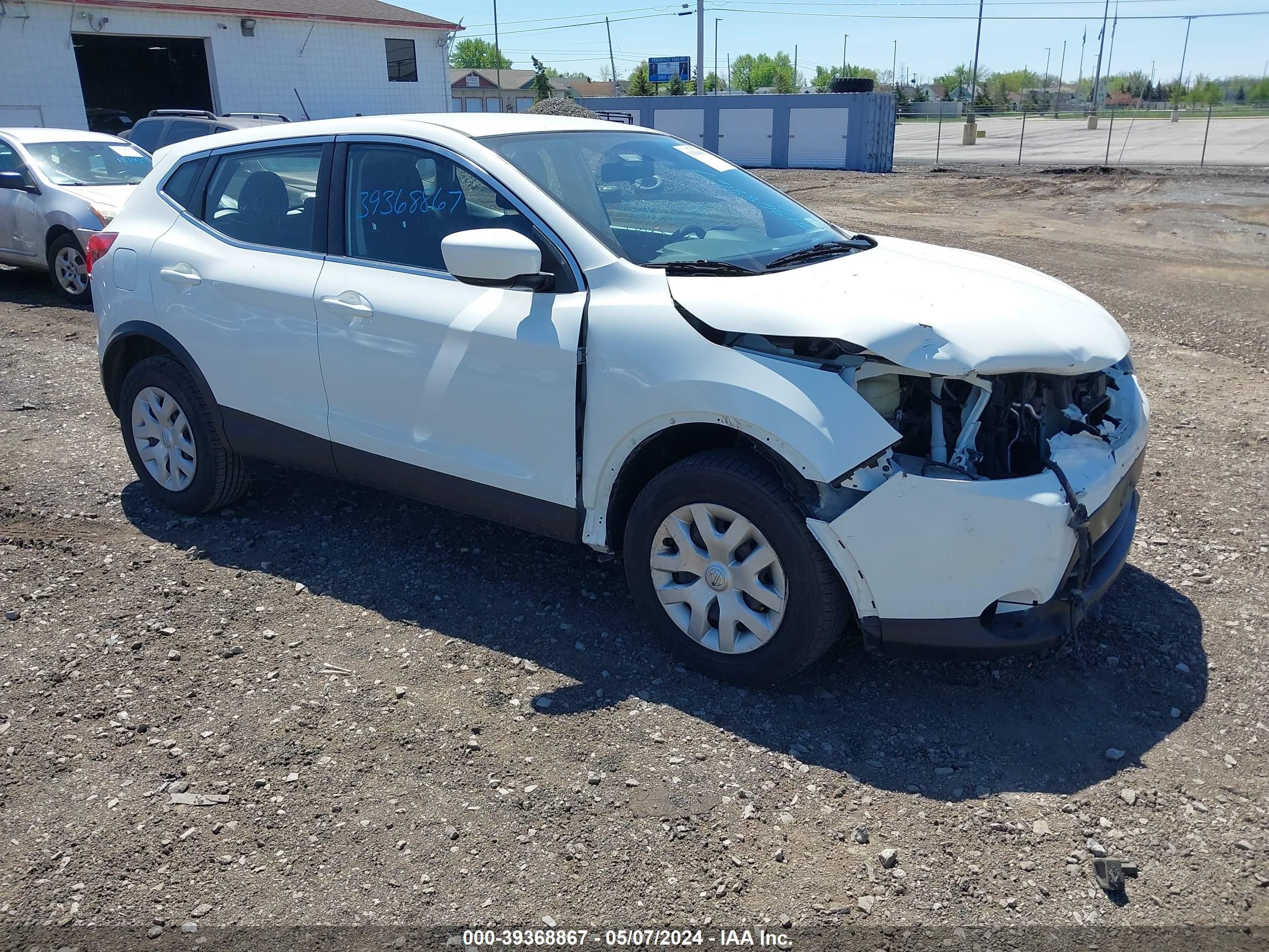 NISSAN ROGUE 2019 jn1bj1cp2kw225270