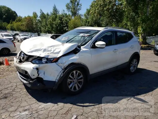 NISSAN ROGUE 2017 jn1bj1cp3hw002261