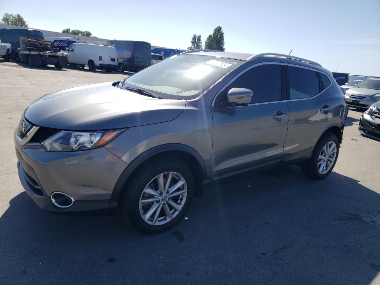 NISSAN ROGUE 2018 jn1bj1cp3jw165319