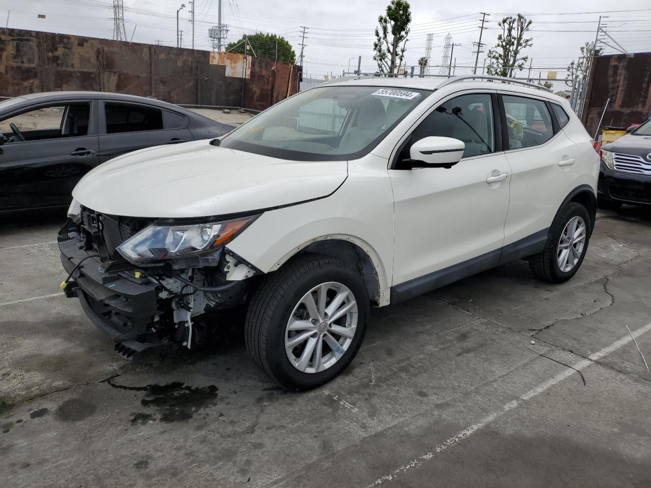 NISSAN ROGUE 2018 jn1bj1cp3jw196053