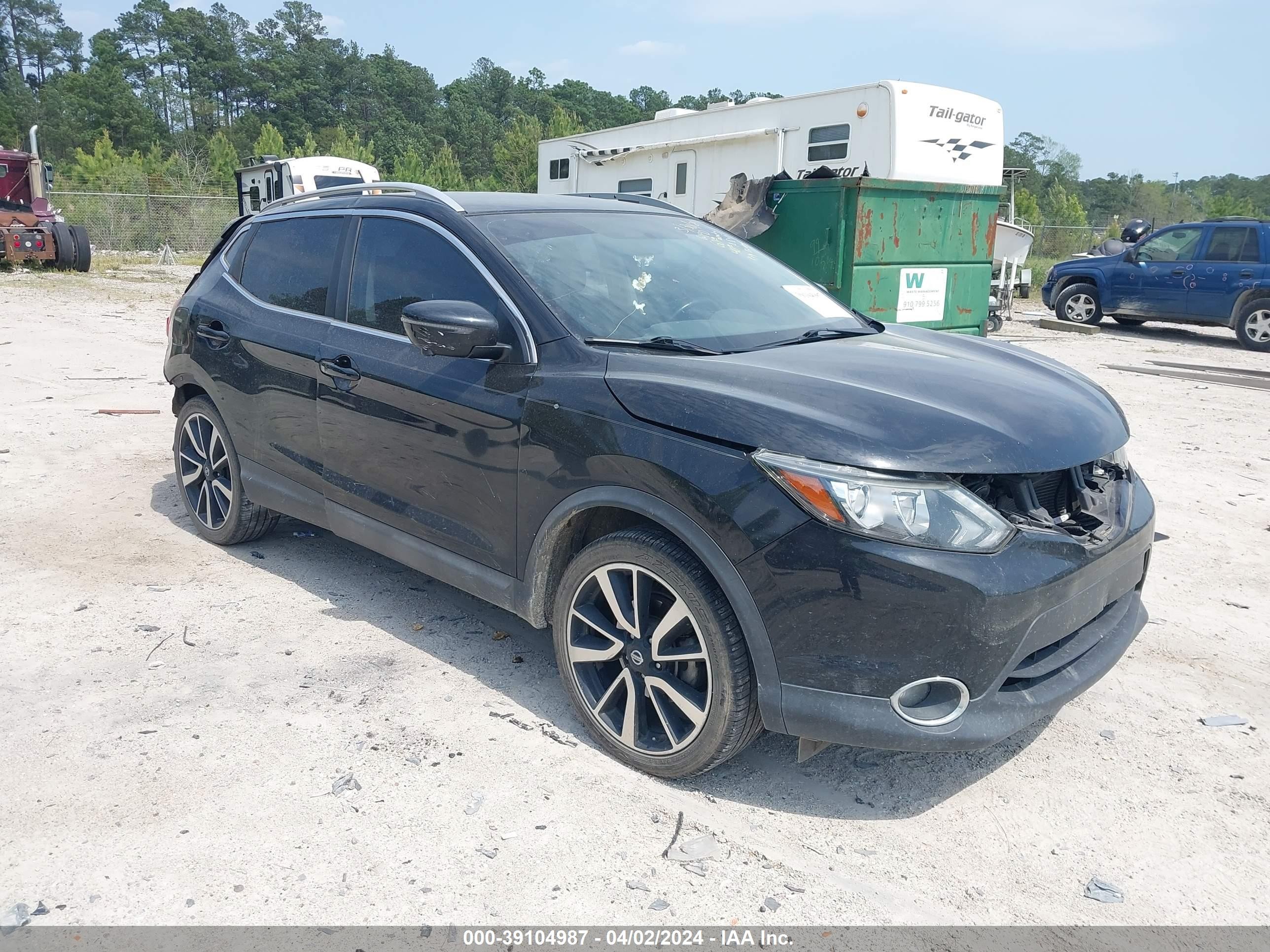 NISSAN ROGUE 2017 jn1bj1cp4hw005220