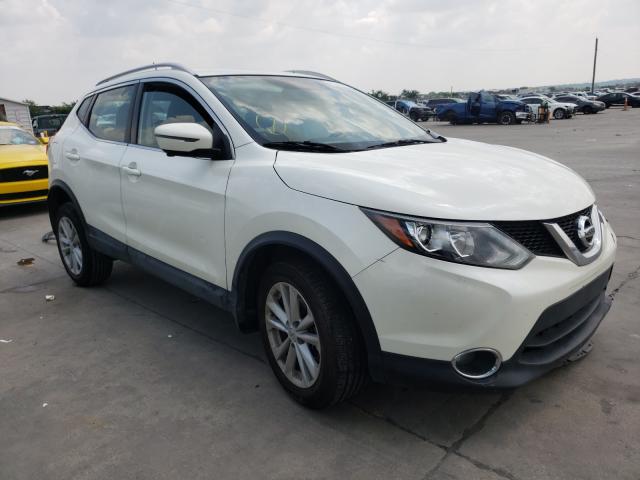 NISSAN ROGUE 2017 jn1bj1cp4hw012801