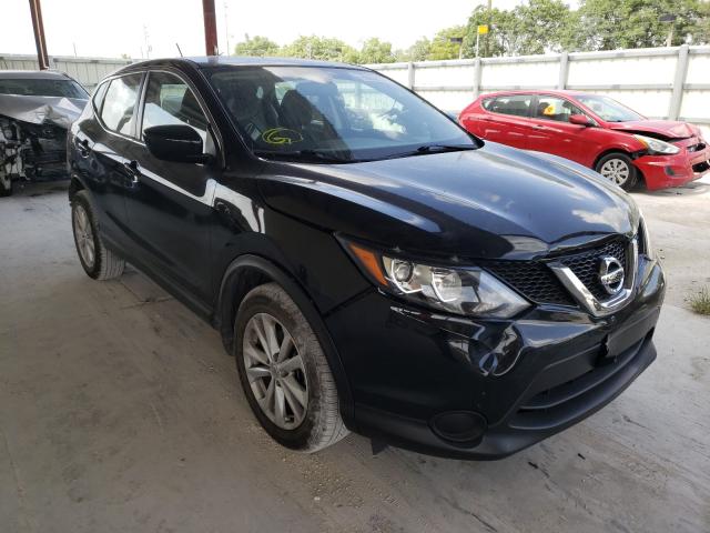 NISSAN ROGUE 2017 jn1bj1cp4hw031445