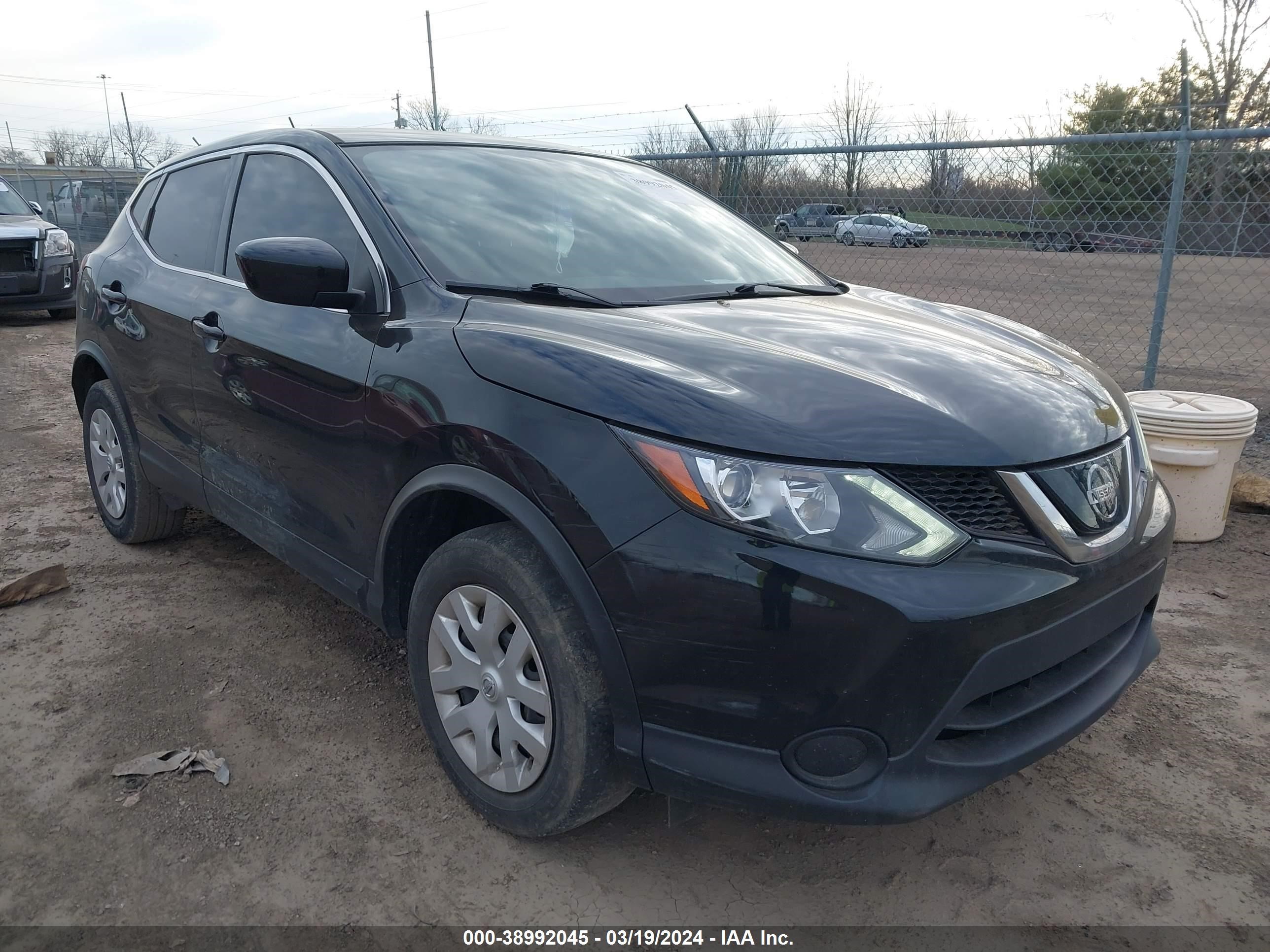 NISSAN ROGUE 2019 jn1bj1cp4kw227621