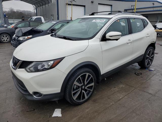 NISSAN ROGUE 2017 jn1bj1cp5hw033835