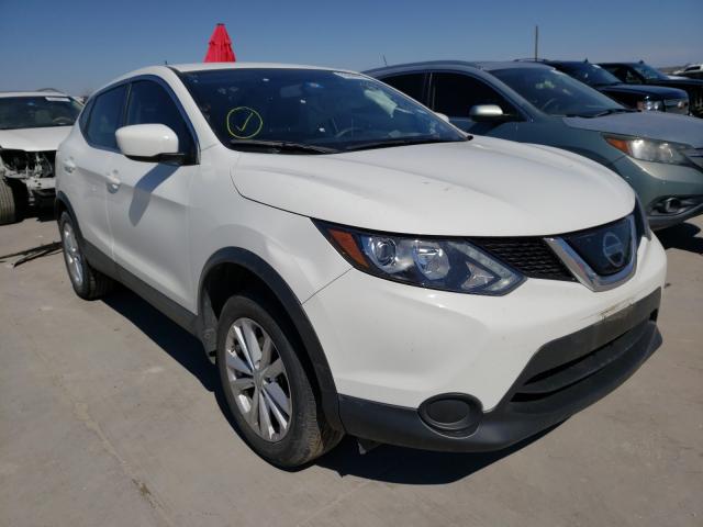 NISSAN ROGUE 2018 jn1bj1cp5jw161983