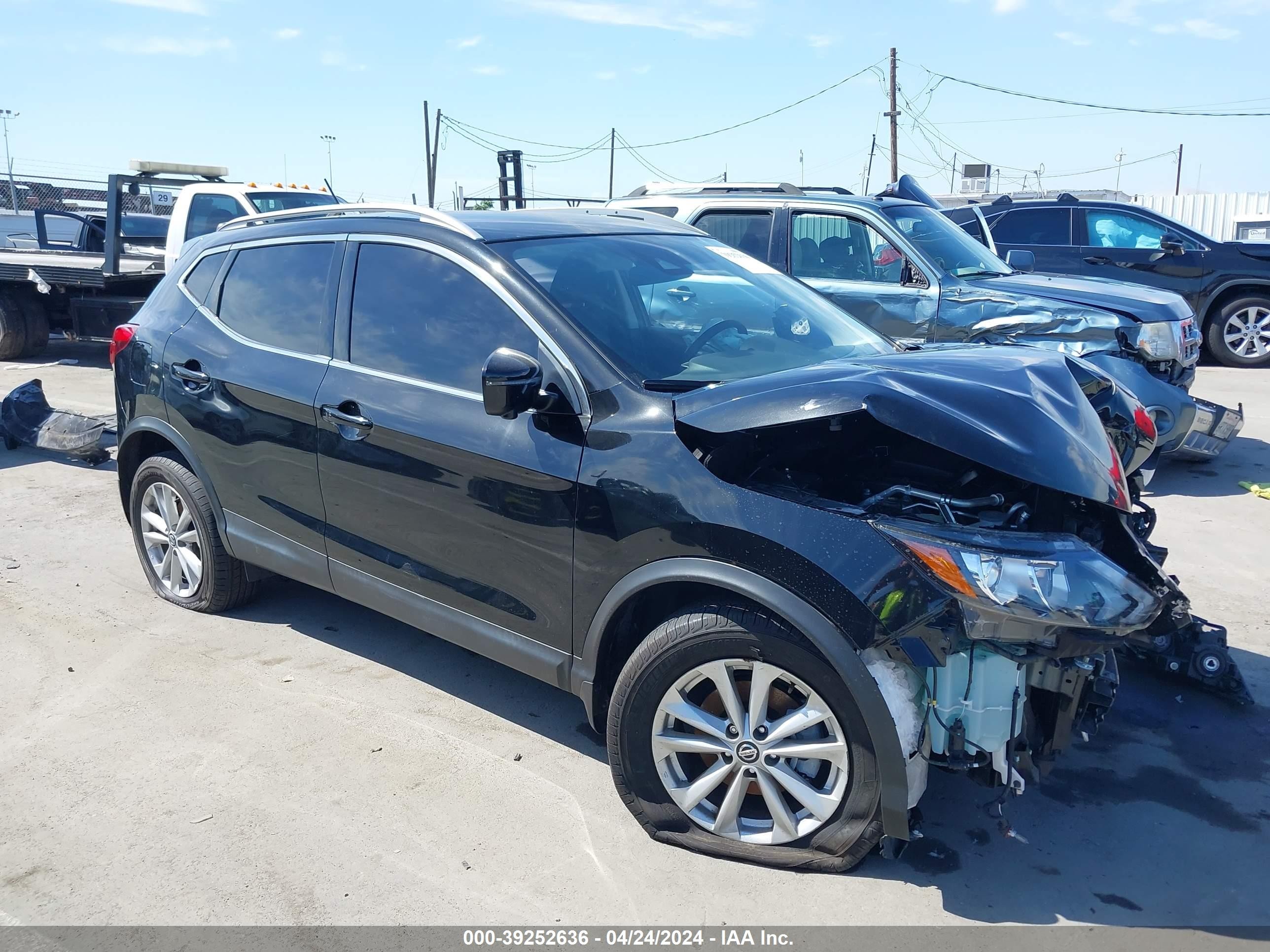 NISSAN ROGUE 2019 jn1bj1cp6kw232822