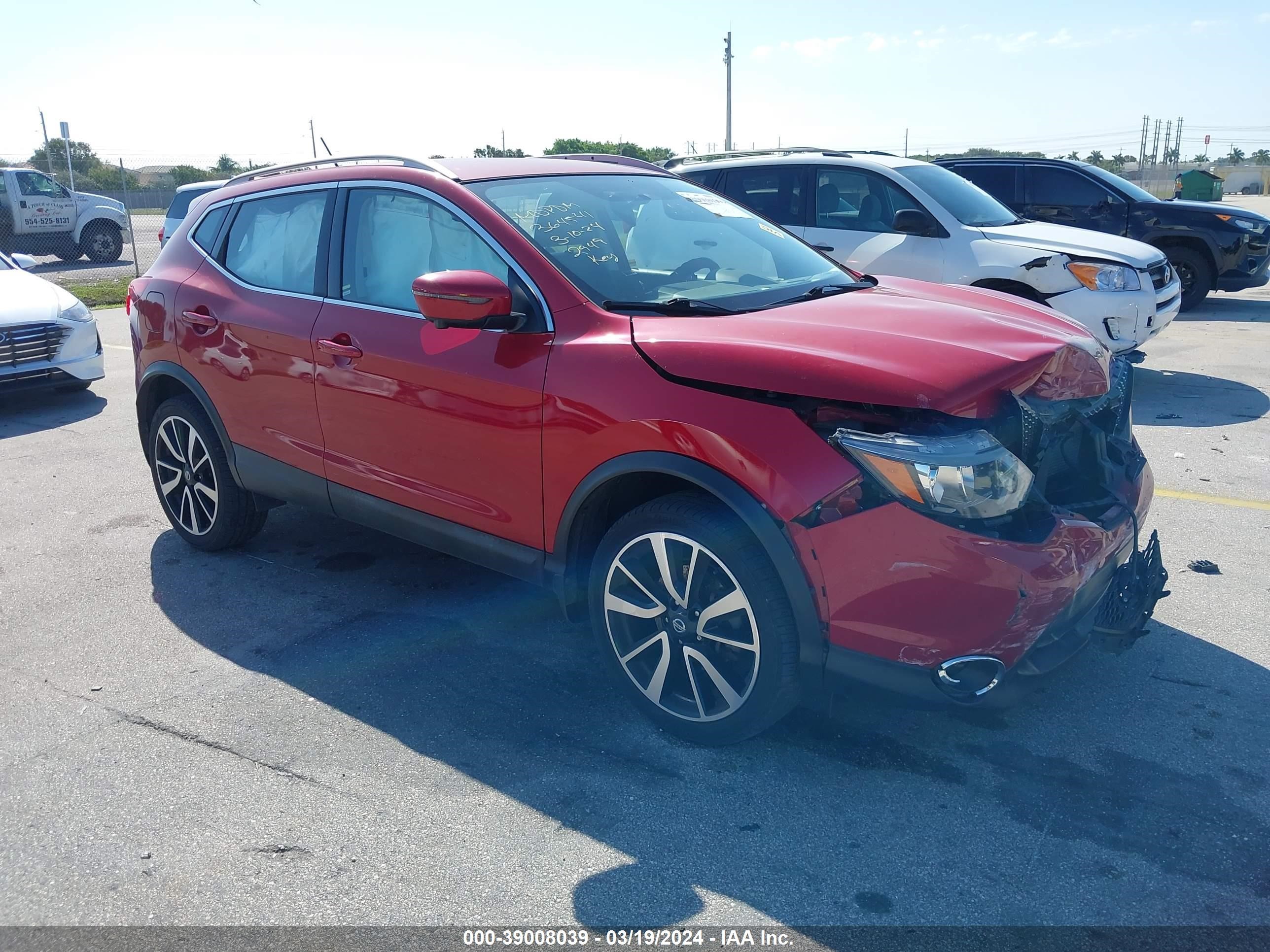 NISSAN ROGUE 2018 jn1bj1cp7jw102949