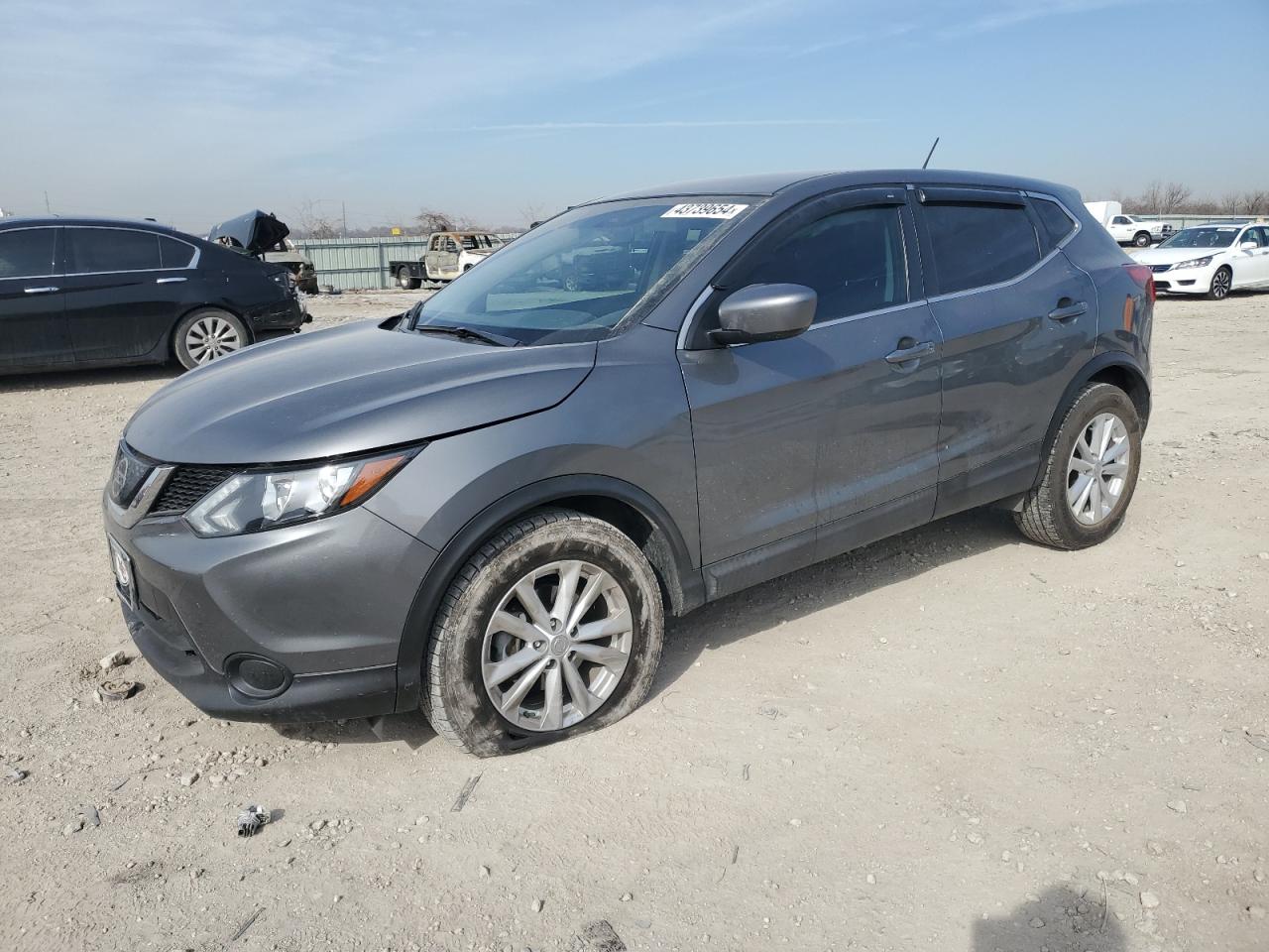 NISSAN ROGUE 2018 jn1bj1cp7jw158082