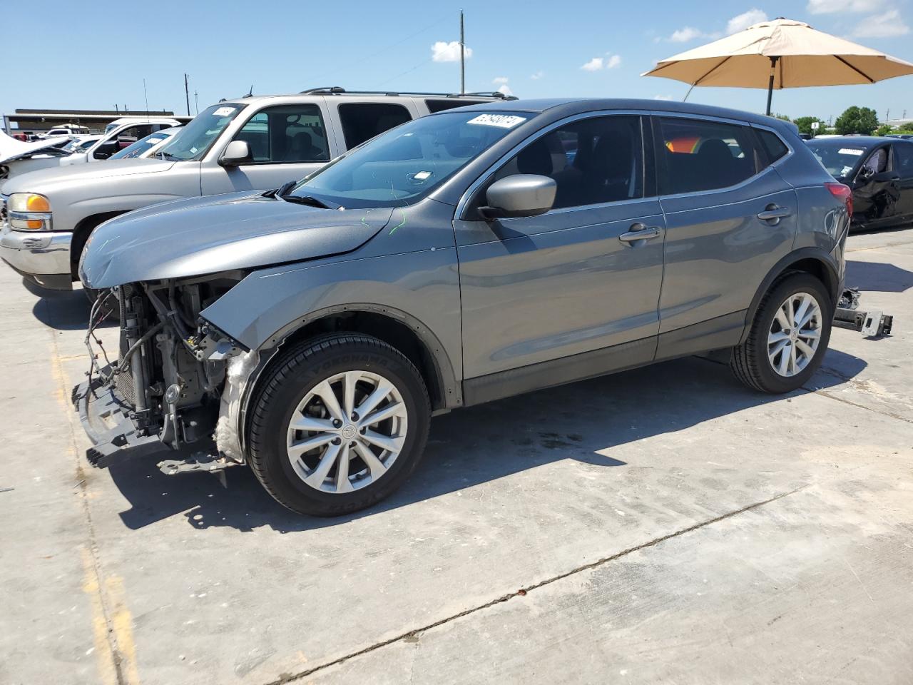 NISSAN ROGUE 2018 jn1bj1cp7jw162567