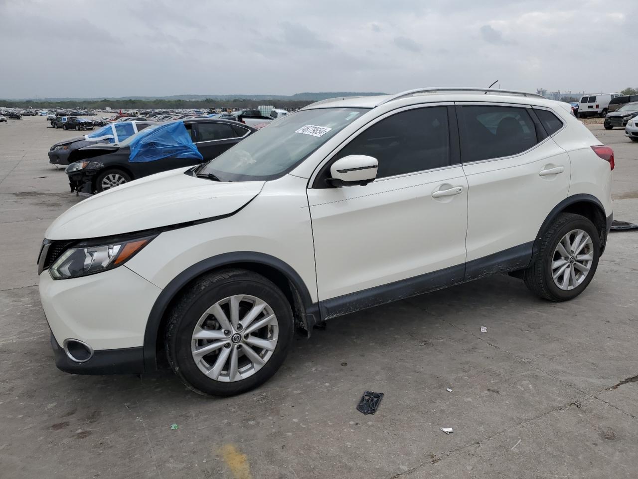 NISSAN ROGUE 2019 jn1bj1cp7kw521370