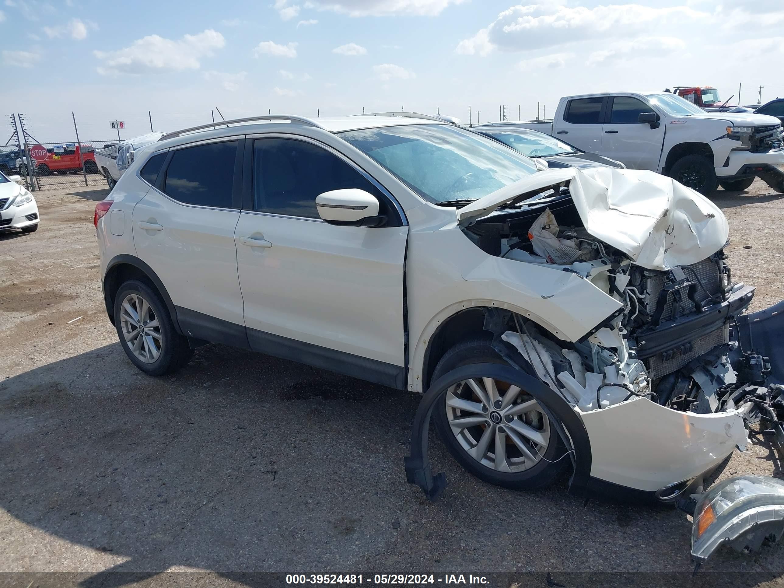 NISSAN ROGUE 2019 jn1bj1cp7kw524480