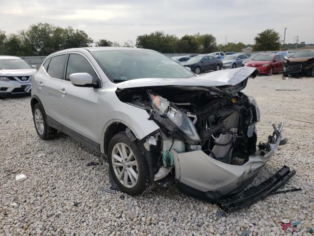 NISSAN ROGUE 2018 jn1bj1cp8jw103382