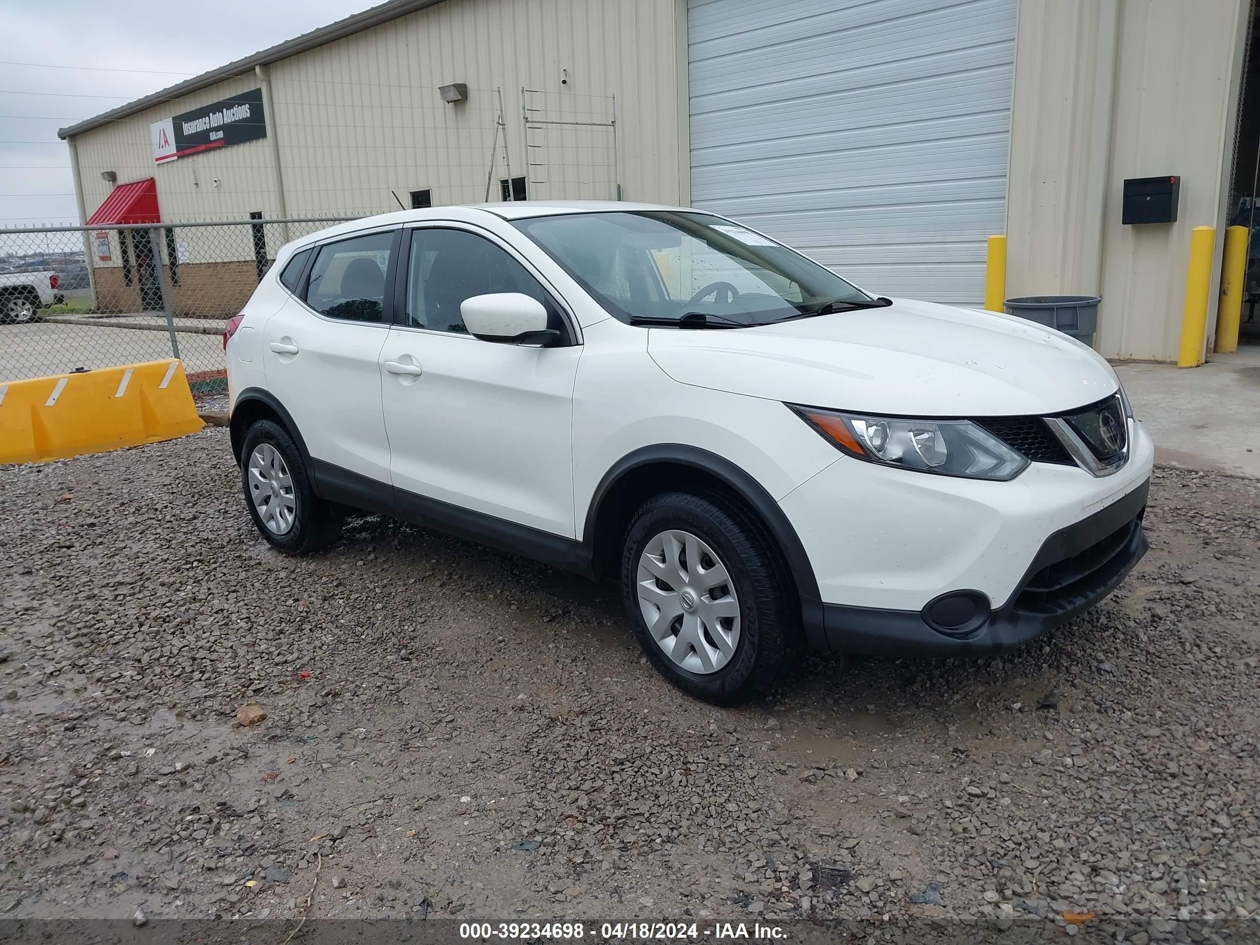 NISSAN ROGUE 2019 jn1bj1cp8kw212555