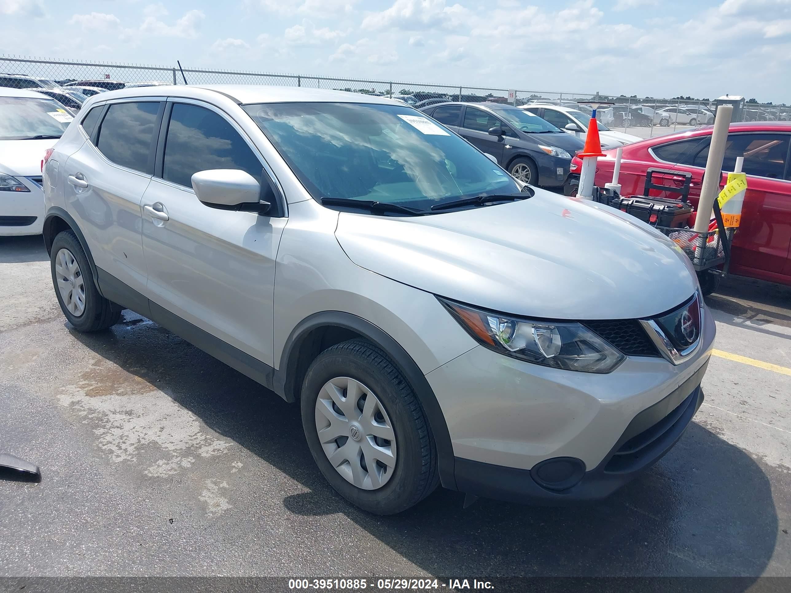 NISSAN ROGUE 2019 jn1bj1cp8kw237181