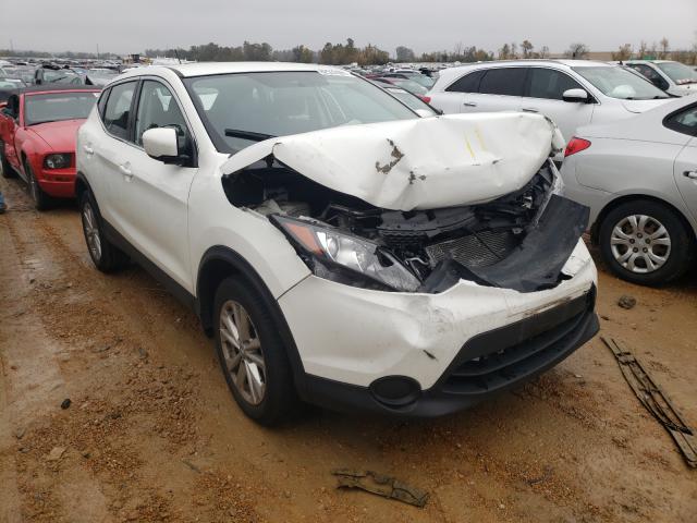 NISSAN ROGUE 2017 jn1bj1cp9hw027620