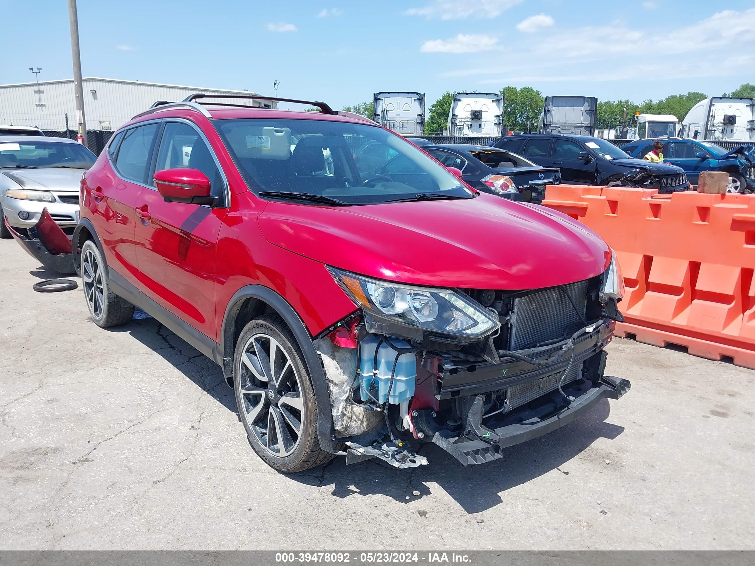 NISSAN ROGUE 2018 jn1bj1cp9jw101432