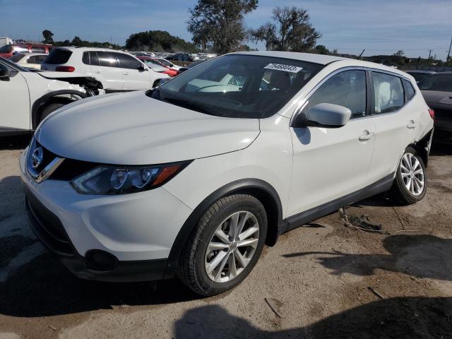 NISSAN ROGUE 2017 jn1bj1cpxhw009496