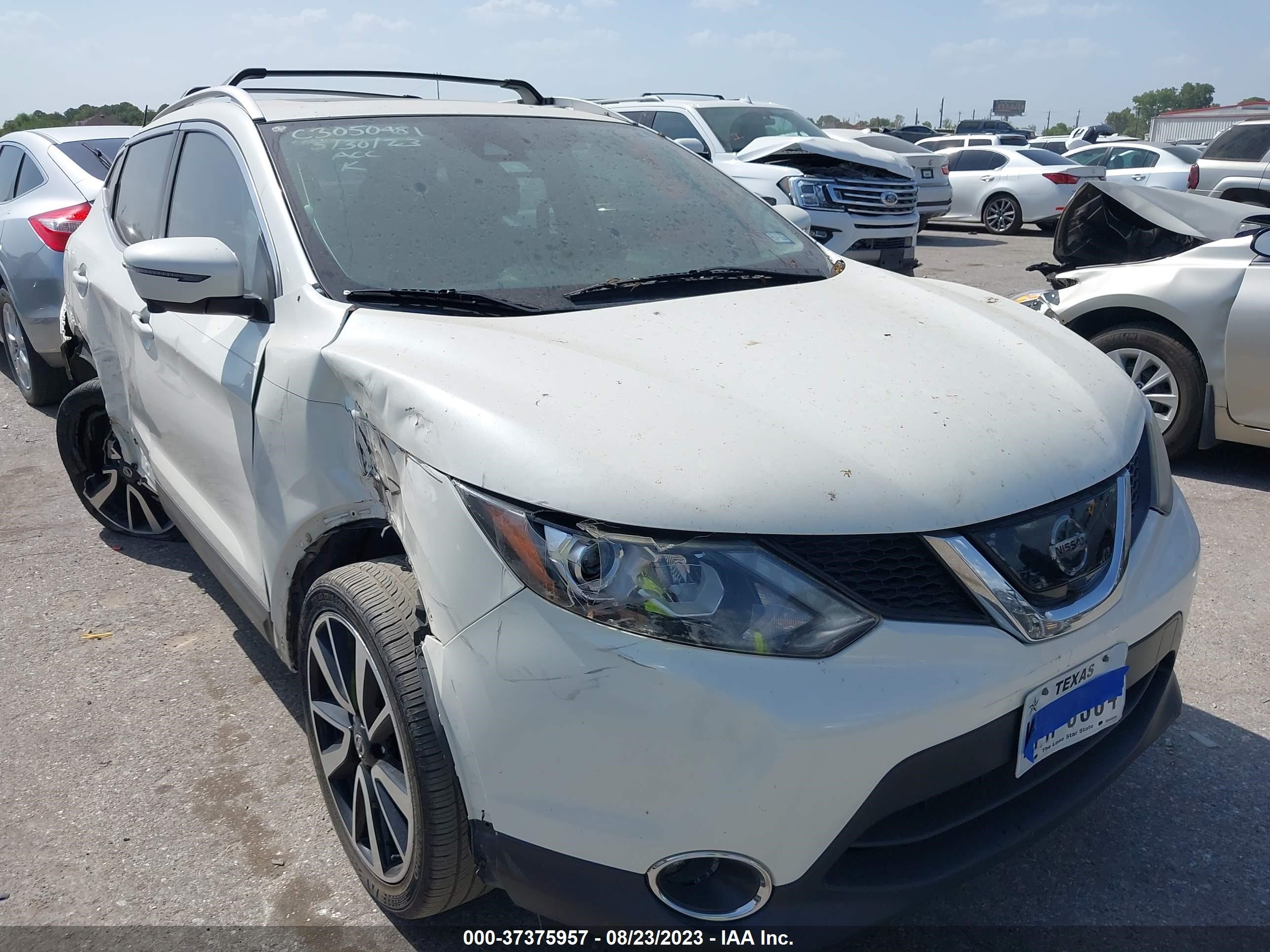 NISSAN ROGUE 2017 jn1bj1cpxhw029182