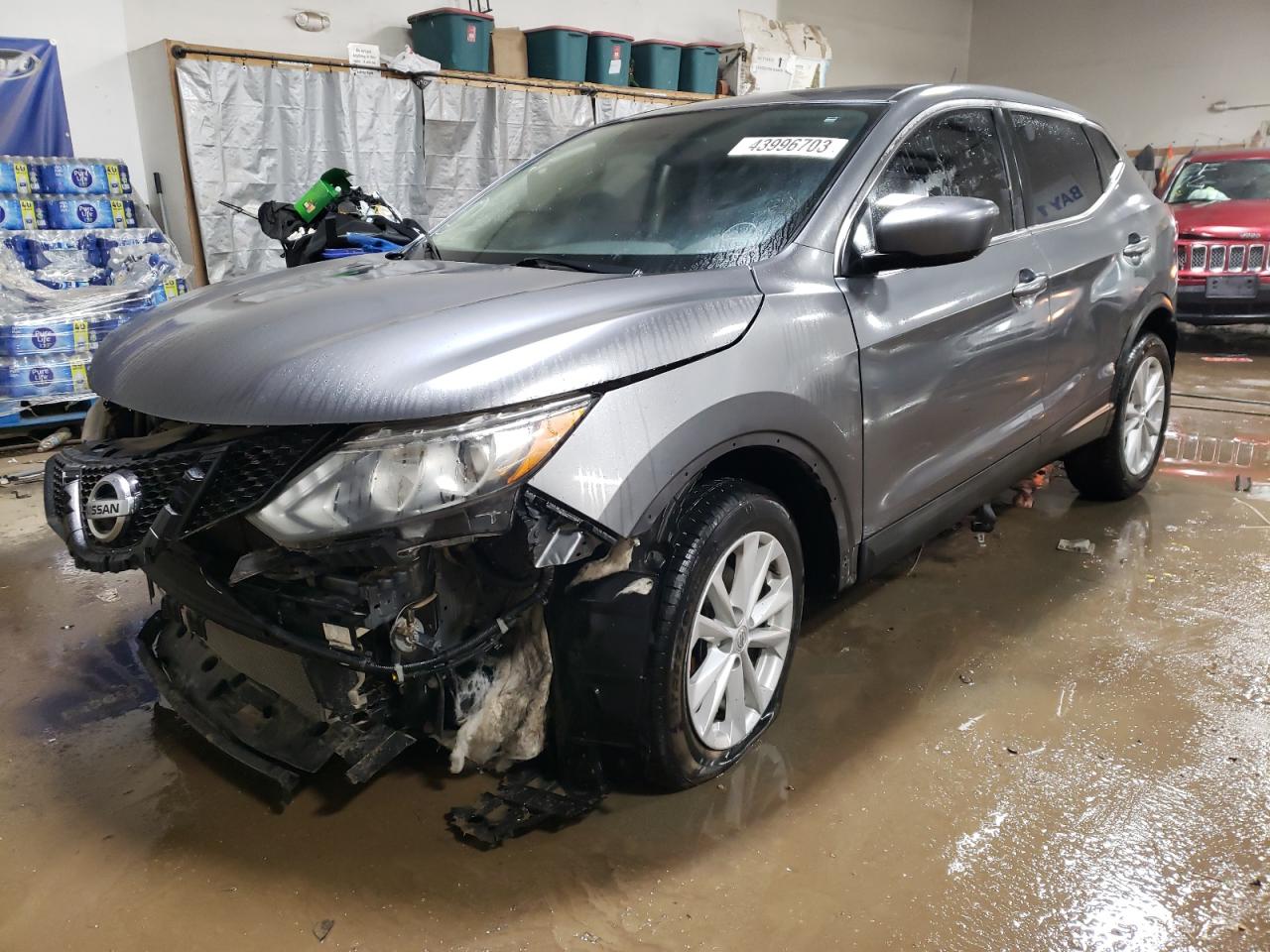 NISSAN ROGUE 2018 jn1bj1cpxjw105439