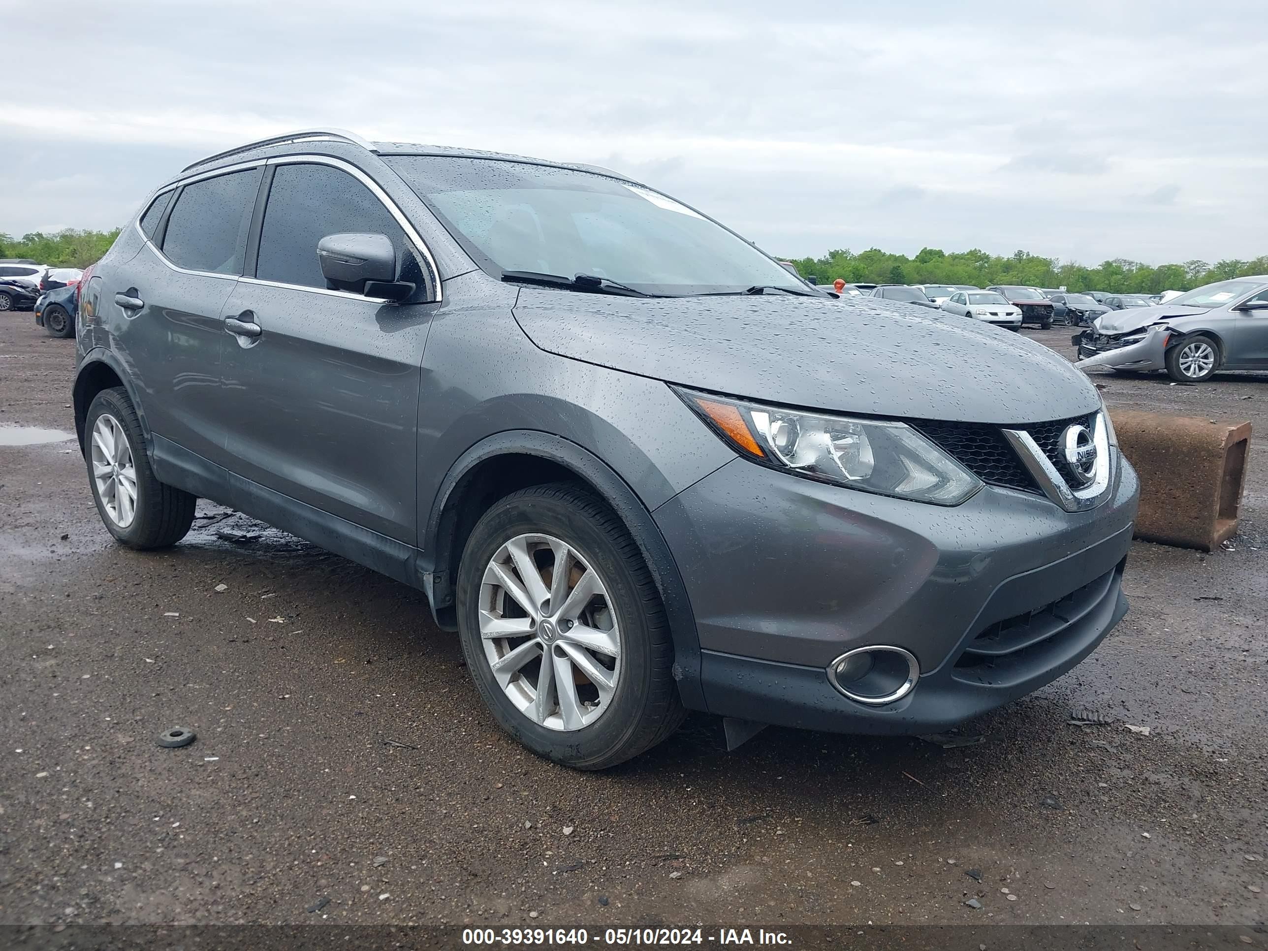 NISSAN ROGUE 2018 jn1bj1cpxjw106915