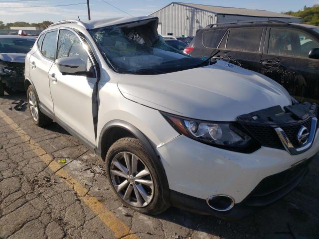 NISSAN ROGUE 2017 jn1bj1cr0hw106420