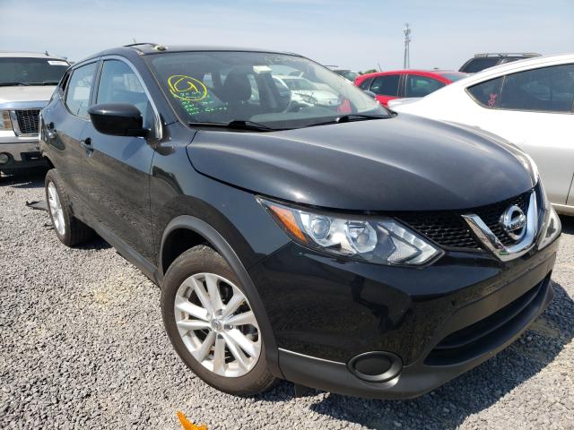 NISSAN ROGUE 2017 jn1bj1cr0hw130054