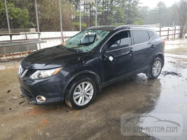 NISSAN ROGUE 2017 jn1bj1cr1hw131004