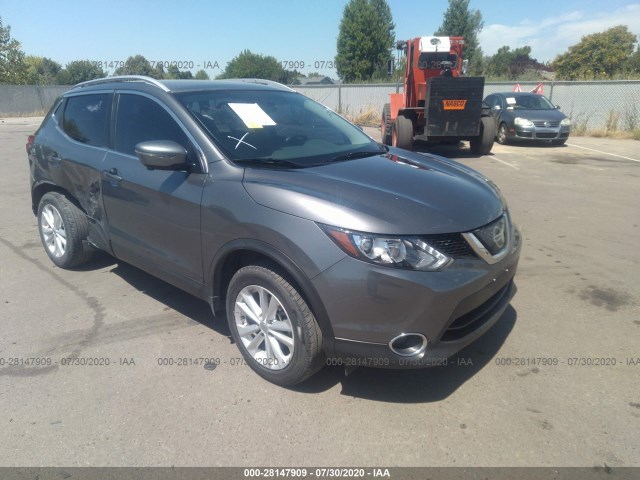 NISSAN ROGUE SPORT 2018 jn1bj1cr1jw261421