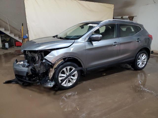 NISSAN ROGUE 2017 jn1bj1cr2hw121047