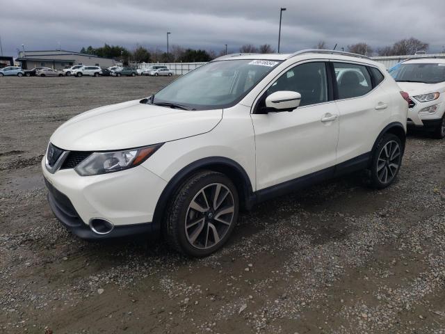 NISSAN ROGUE 2017 jn1bj1cr2hw136275