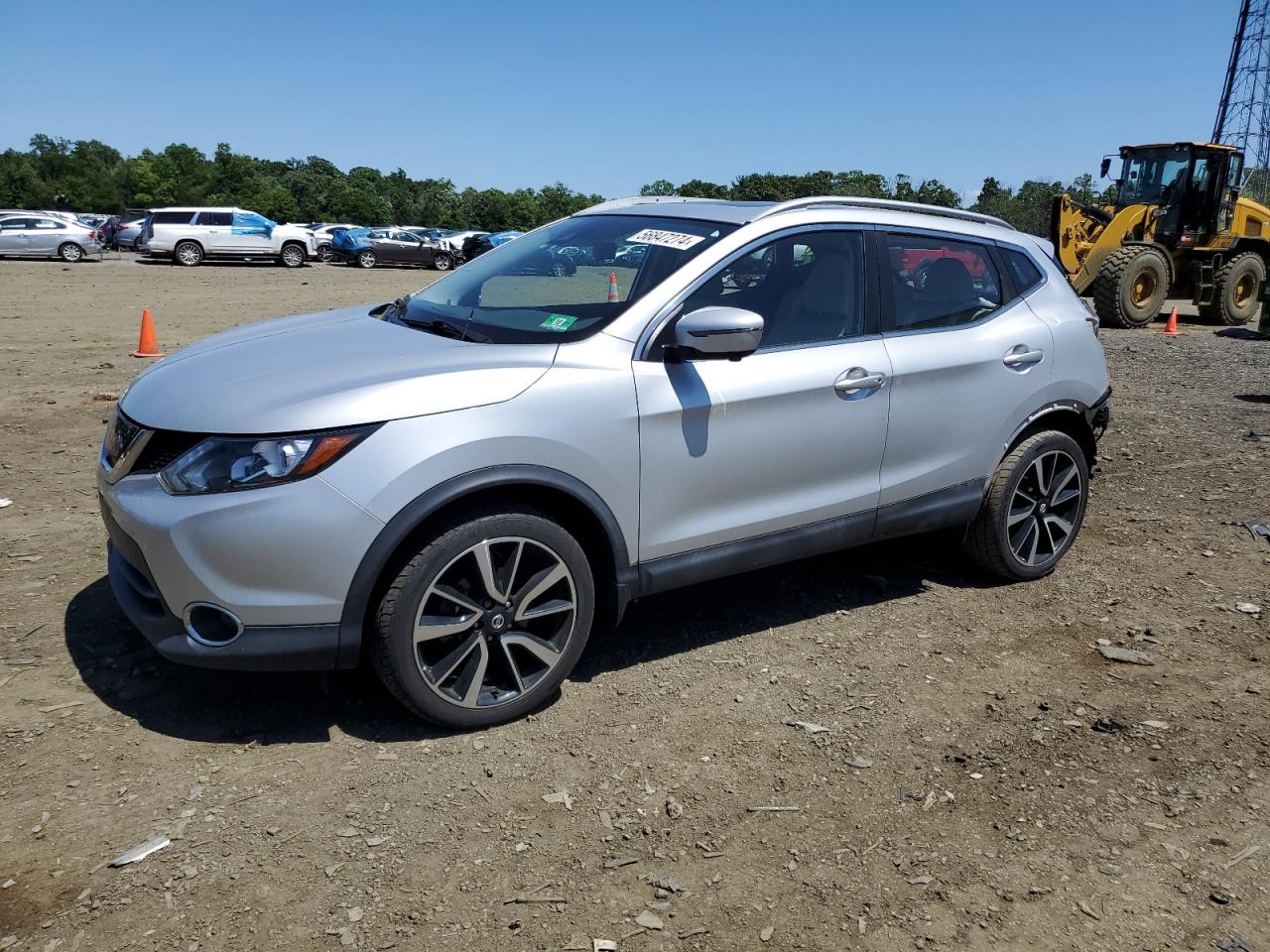 NISSAN ROGUE 2018 jn1bj1cr2jw200837