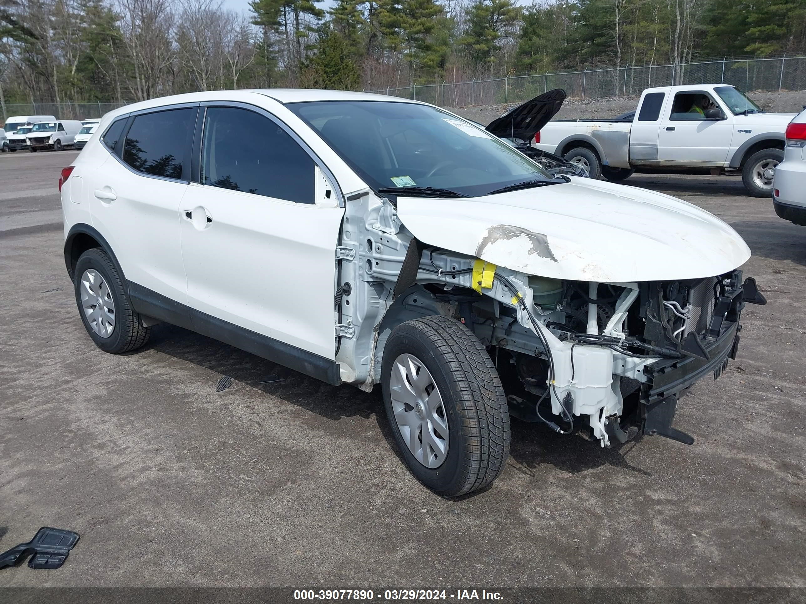 NISSAN ROGUE 2019 jn1bj1cr2kw345474