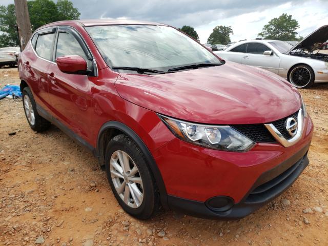 NISSAN ROGUE 2017 jn1bj1cr3hw103737