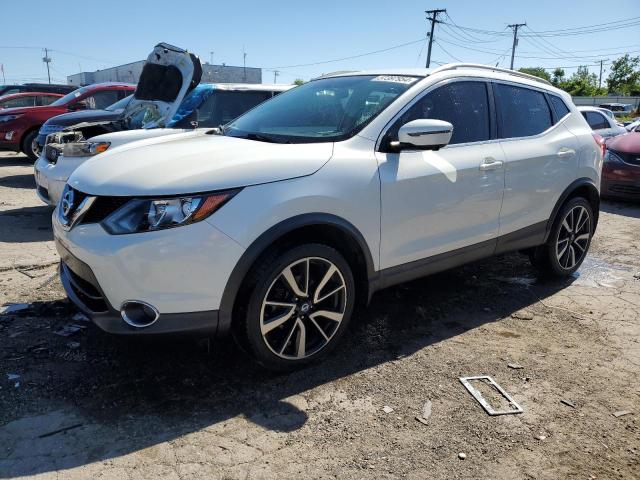 NISSAN ROGUE 2017 jn1bj1cr3hw106444