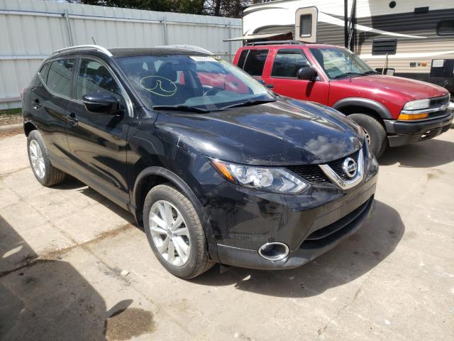 NISSAN ROGUE 2017 jn1bj1cr3hw120084